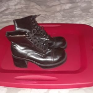 COPY - High-heeled lace-up boots